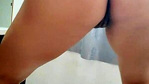 i'm that asian teen forgetting tiktok on live while naked dancing