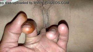 เย็ดกับหีสวยของสาวเพื่อนบ้าน