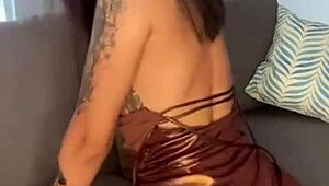 I'm masturbating thinking about my neighbor's cock while my cuckold husband works