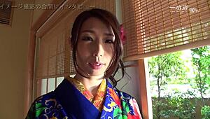 Is Ayumi Shinoda The Sexiest Mature AV Actress?