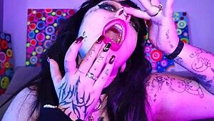 Does Deedee Love Love Cum?