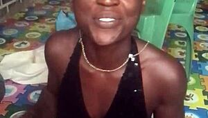 i'm the crazybitch loving to twerk naked in sexy clothes