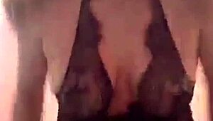 Aurora Estelar Shows Off Her Curvy Body In The Bathroom