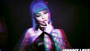 Pacar goth bintit Jewelz Blu kotoran naik monster kontol bareng Johnny Love