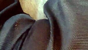 Gretala Flashes Her Trimmed Pussy Maturely 😏