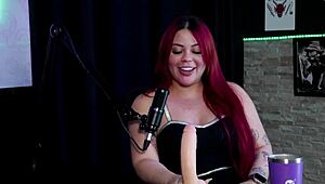 I love how this Brazilian babe shows off her blowjob skills in lingerie.