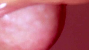 nastya gir nasty russisk blowjob på college. blir kjent etter å svelge sæd fra stor kuk.