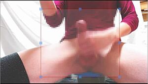 Japanese girl indulges in casual solo onani