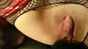 Intensely fucking huge ass teen with plug and fisting