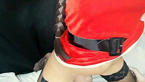 Facesitting de Crăciun cu pizdă udă