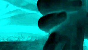 夫の友達が妻をホテルで大きなチンポフェラと顔射に騙す