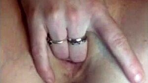 little red's wet flexible fingerbang leads to cum on peeks 😏