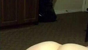 little red's wet flexible fingerbang leads to cum on peeks 😏