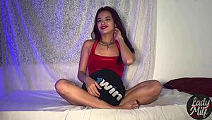 Roommate grabbed me 😏