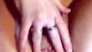 little red's wet flexible fingerbang leads to cum on peeks 😏