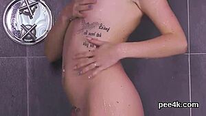 Beauty Squirt After Pee Filling?