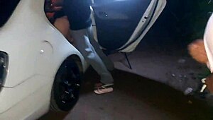 Dogging no park me acabei nas rolas desconhecidas olhem a situação que me deixaram meu corno adora assistir