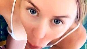 Hey, der Glückliche scoret leidenschaftlichen Arschfick mit süßer blonder 18+ Mia Bandini in Heim-POV