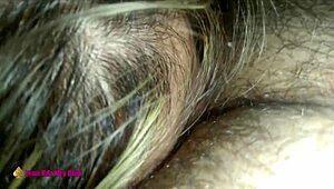 madura bbw le chupa la verga a un oso