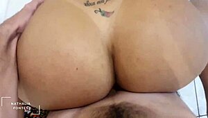 Fui visitar meu ex e ele me fodeu sem camisinha! Bareback assfucking with shemale ex in bedroom.