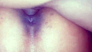 Fodendo loira gostosa no quarto