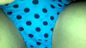 Mostrando La Vagina Peluda De Mi Esposa Claudia!