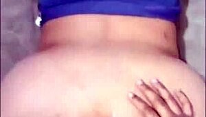 와우, 이 맛있는 베네수엘라 여자가 큰 엉덩이 흔들며 춤춰! 🍑😍