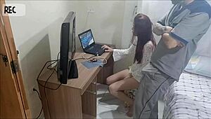 Novinha Sozinha Em Casa Recebe O Manutencista Tarado with Cum on Ass and Dirty Talk