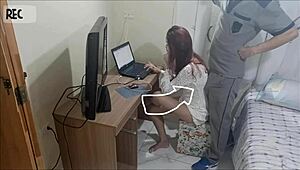 Novinha Sozinha Em Casa Recebe O Manutencista Tarado with Cum on Ass and Dirty Talk