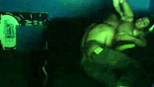 no puedo aguantar más, ¿vas a dejar que me corra en tu cara gritando de placer?