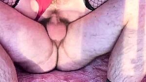 Oh man, check out this Mileena cosplay from Mortal Kombat with that dripping creampie action! 😈