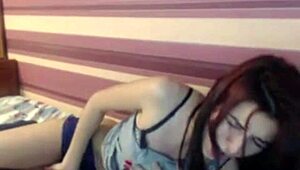 Arinawild, kolla min lilla brunettkropp 18+ i hardcore orgasm med donationer