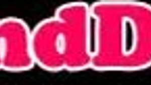 Gyömbér csaj intenzív vágyat érez miközben bekötözi a srácot durva cowgirl és doggy puncibaszásra fantáziában