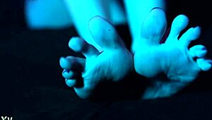 Have you seen these redhead feet crushing cup noodles in a fun domination style