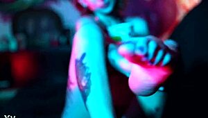 Have you seen these redhead feet crushing cup noodles in a fun domination style