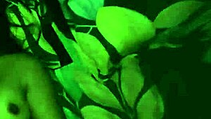 hey that nasty filipina slut with big ass wanted interracial blowjob and hard fucking from friend 😈