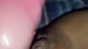 hey, this delicate skinny teen is giving me her tight body right now