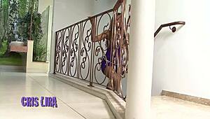 クリス・リラがグループセックスでバック尻叩きフェラ顔射