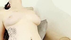 She explored a bit of her kinky side with outdoor anal assfucking and squirting.