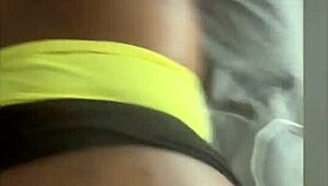 沙发上黑人业余情侣激情后入深插湿屄