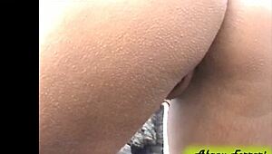 turista pagou u$200 pra filmar essa brasileira morena pelada com bunda e buceta natural em búzios rj