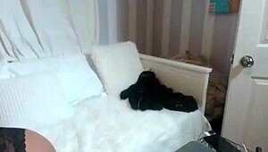 i'm oiling up my big boobs and vibing my clit in this solo clip, getting all wet and squirting... oh yeah