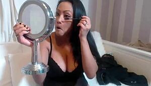 i'm oiling up my big boobs and vibing my clit in this solo clip, getting all wet and squirting... oh yeah