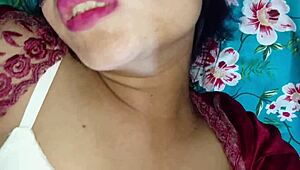 zakaj ta razuzdana mačeha hrepeni po grobem jebu in lizanju mokre pičke na velikem ritu? dobi oboje v pasjem stilu