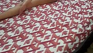 レズ近所の彼女が来て本番セックスで超興奮イキまくり pt1