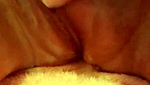 I just love the feel of talcum powder all over my curvy body, making everything so sensual and wet.