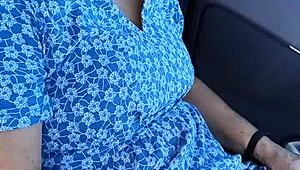 Do kelu, niekto prichádza, kým sa šukám v aute na verejnom parkovisku