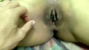 Fan, den här heta stora tut-rumskamraten älskar att rida min kuk efter college!