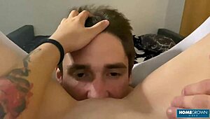 Vild teen 18+ blond babe bøjer sig over for dyb doggystyle fisse knepning fra sin uartige elsker med en monster pik