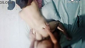 Oikeesti jumalauta, bayaw nussi mut missionaryssa ja doggyssä creampieen asti... pinay seksi on niin intensiivistä